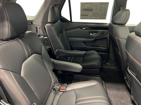 New 2025 Honda Pilot TrailSport image 33