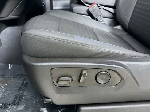 Used 2022 Chevrolet Silverado 1500 Custom image 21