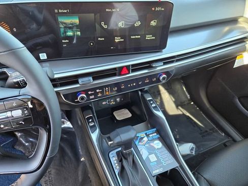 New 2026 Kia Sorento S image 11