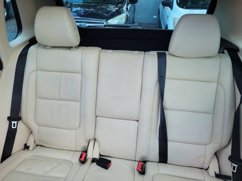 Used 2012 Volkswagen Tiguan SEL AWD/4WD image 13