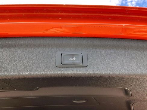 Used 2025 Audi Q3 2.0T Premium image 35