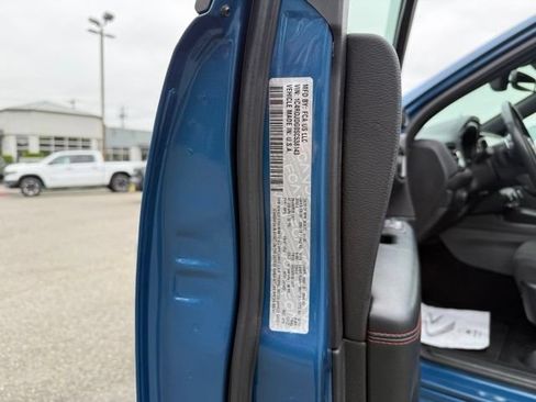 Used 2025 Dodge Durango GT AWD/4WD image 27