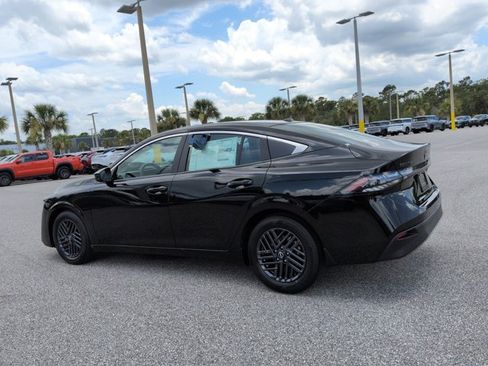 Certified 2026 Nissan Sentra SV w/ SV Convenience Package FWD image 6