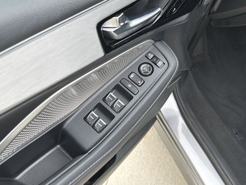 Certified 2023 Acura MDX FWD w/ Technology Package image 15