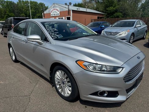 Used 2013 Ford Fusion Energi Titanium FWD image 3
