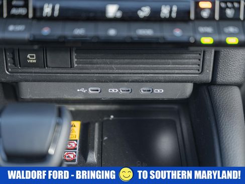 Used 2025 Toyota Land Cruiser image 28