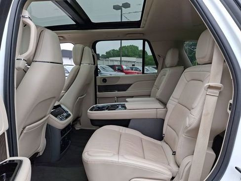 Used 2020 Lincoln Navigator Reserve w/ Equipment Group 201A Reserve AWD/4WD image 10