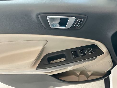 Used 2018 Ford EcoSport Titanium w/ Titanium Cold Weather Package AWD/4WD image 13