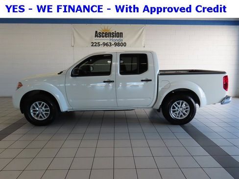 Used 2019 Nissan Frontier SV w/ Value Truck Package image 3