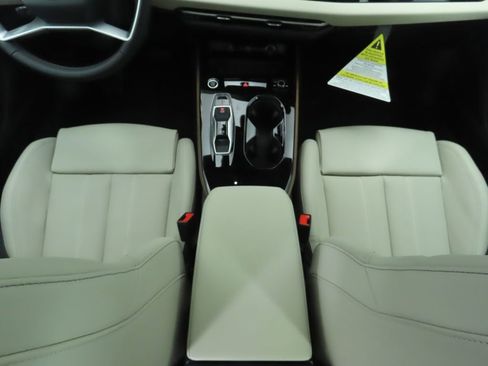 Used 2025 Audi A5 2.0T Premium Plus w/ Premium Plus image 18