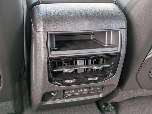 New 2026 Jeep Grand Cherokee Limited AWD/4WD image 31