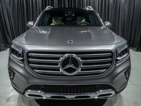 New 2026 Mercedes-Benz GLB 250 250 SUV image 2