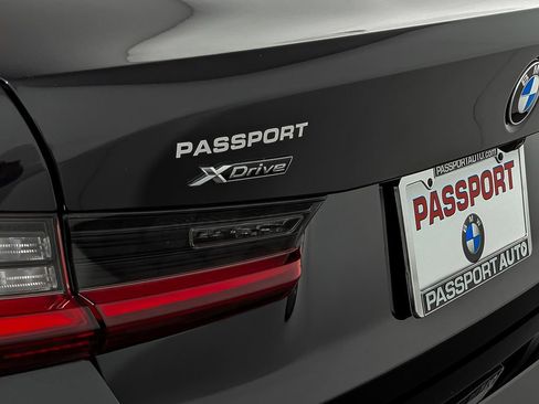 Certified 2023 BMW 330i xDrive Sedan w/ Driving Assistance Package image 10