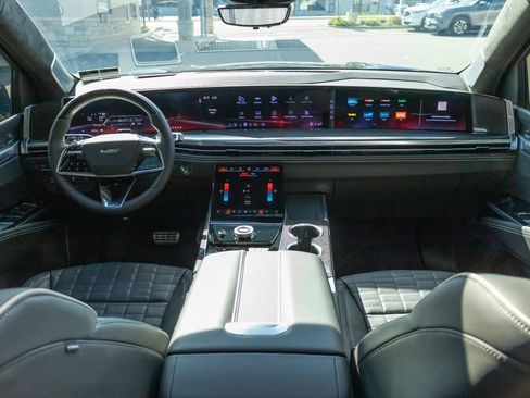 Used 2026 Cadillac Escalade V AWD/4WD image 46