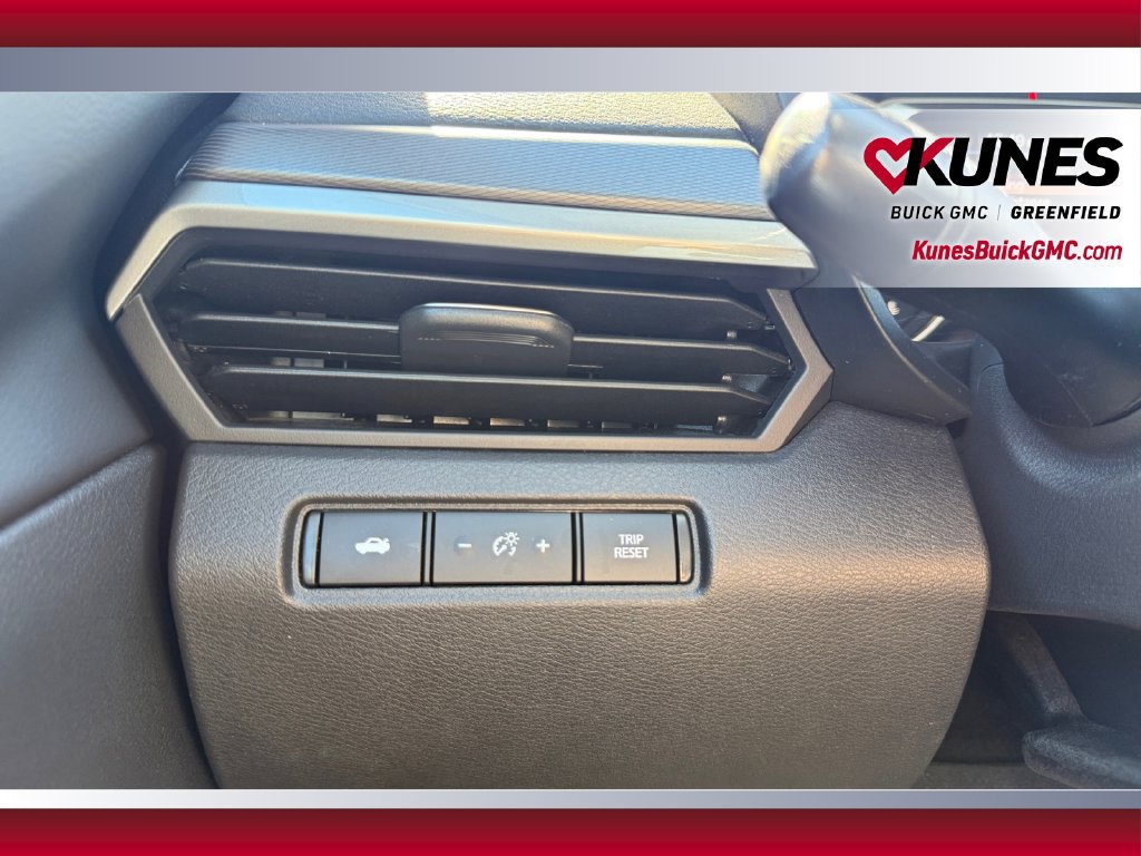 Used 2024 Nissan Altima 2.5 SR FWD image 33
