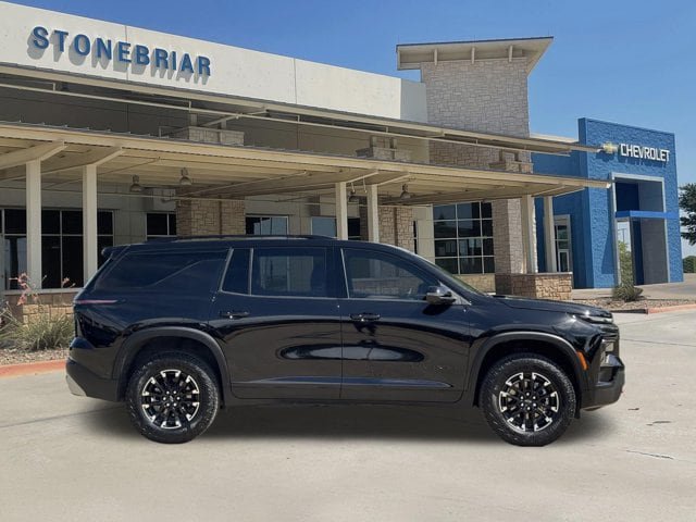Used 2025 Chevrolet Traverse Z71 w/ Enhanced Driving Package AWD/4WD image 4