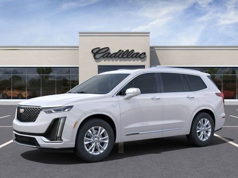 New 2025 Cadillac XT6 Luxury FWD image 2