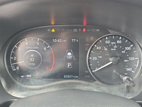 Used 2021 Nissan Kicks SV FWD image 3