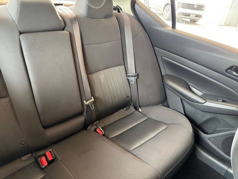 Used 2025 Nissan Altima 2.5 SV FWD image 37