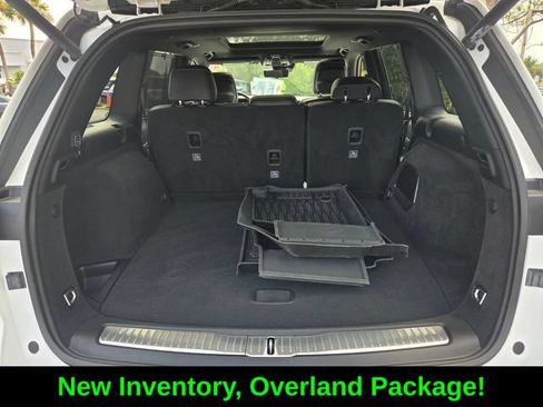 Certified 2023 Jeep Grand Cherokee Overland w/ Adv Protech Group III AWD/4WD image 15
