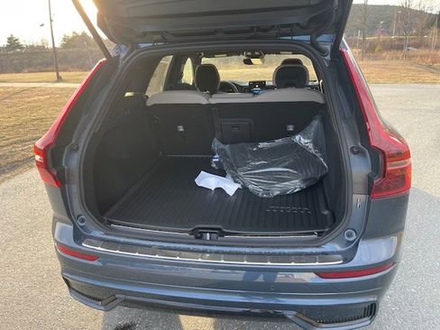 New 2026 Volvo XC60 B5 Plus w/ Protection Package Premier AWD/4WD image 6