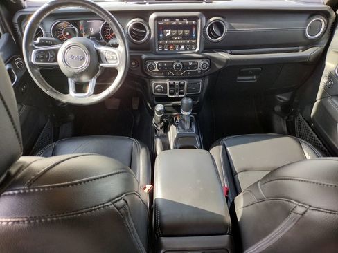 Used 2018 Jeep Wrangler Unlimited Sahara w/ Uconnect 4C Nav & Sound Group AWD/4WD image 15