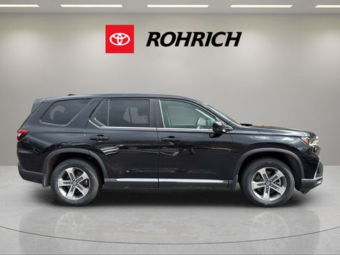 Used 2025 Honda Pilot EX-L image 5