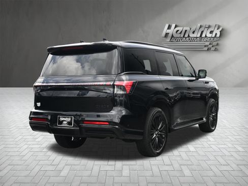Used 2025 INFINITI QX80 Sensory AWD/4WD image 10