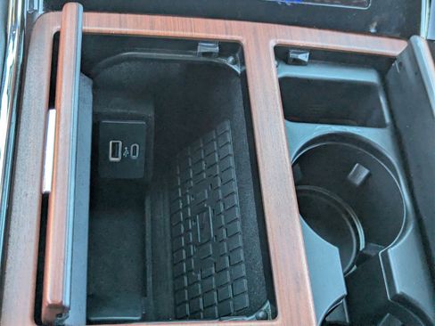 Used 2024 Lincoln Navigator Reserve image 26