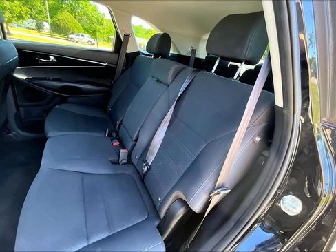 Used 2020 Kia Sorento LX w/ LX I4 Convenience Package AWD/4WD image 24