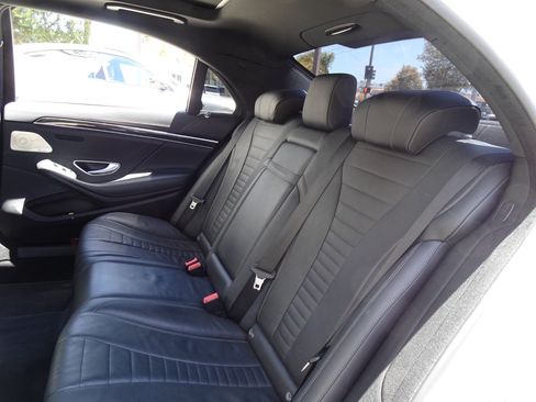 Used 2015 Mercedes-Benz S 550 Sedan image 12