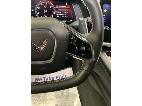 Used 2021 Chevrolet Corvette Stingray Coupe w/ Z51 Performance Package RWD image 33