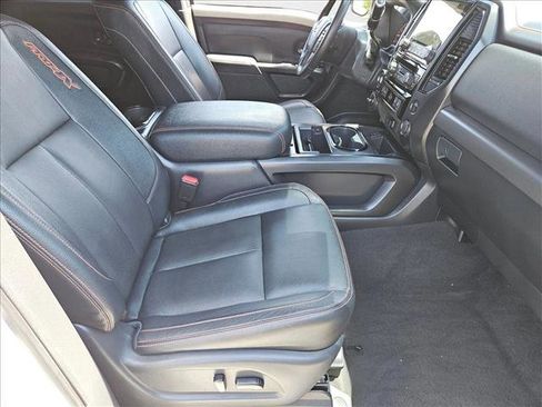 Used 2021 Nissan Titan PRO-4X w/ Pro-4x Convenience Package image 19