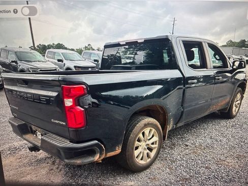 Used 2022 Chevrolet Silverado 1500 Custom RWD image 2