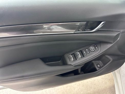 Used 2022 Honda Accord Sport image 18