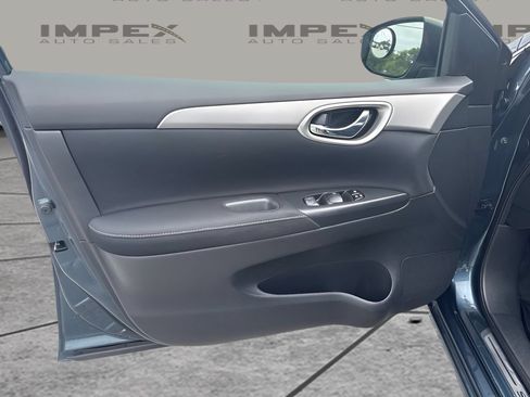 Used 2015 Nissan Sentra SV w/ Style Package FWD image 16