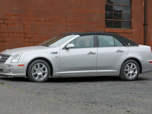 Used 2008 Cadillac STS w/ Preferred Equipment Group AWD/4WD image 34