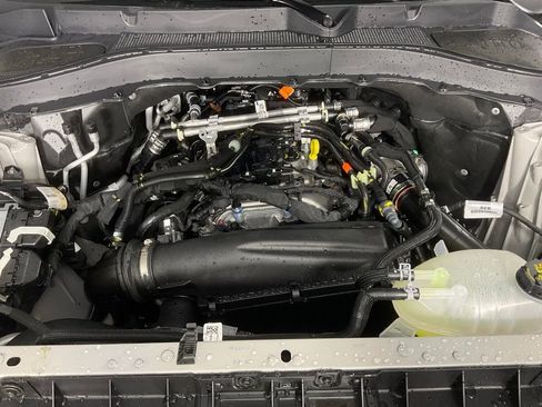 New 2026 Ford Explorer Active RWD image 9