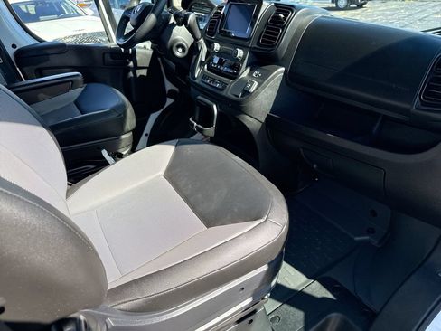 Used 2024 RAM ProMaster 2500 w/ Convenience Group FWD image 26
