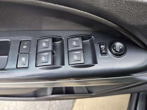 Used 2021 Chevrolet Colorado LT w/ Safety Package image 17