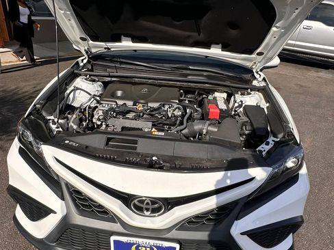 Used 2021 Toyota Camry SE w/ Carpet Mat Package (TMS) FWD image 21