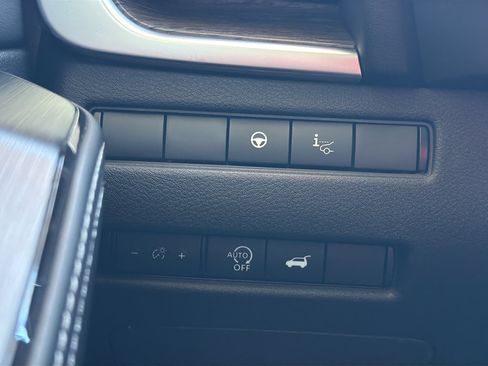 New 2026 Nissan Rogue Platinum image 21