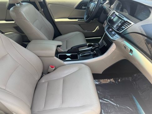 Used 2015 Honda Accord EX-L image 29