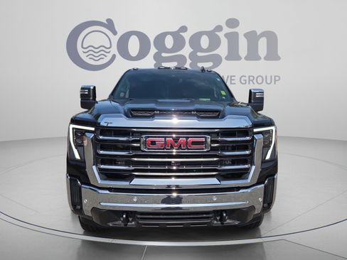 Certified 2026 GMC Sierra 3500 SLT w/ SLT Convenience Package AWD/4WD image 8