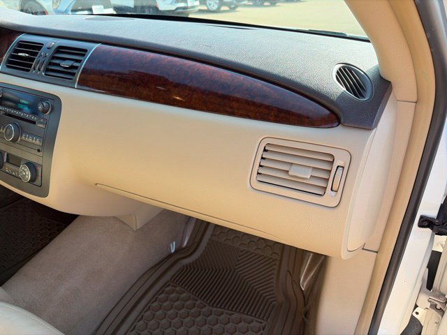 Used 2010 Buick Lucerne CXL w/ Driver Confidence Package FWD image 51