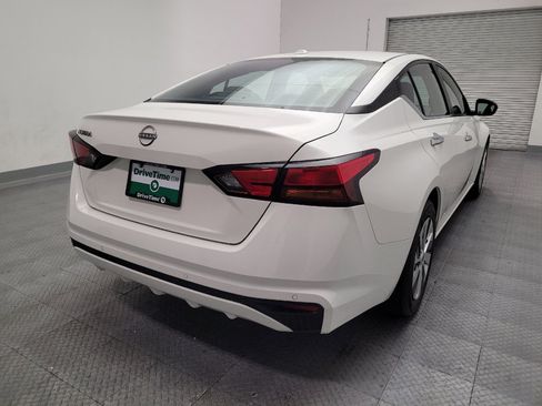 Used 2025 Nissan Altima 2.5 S FWD image 7