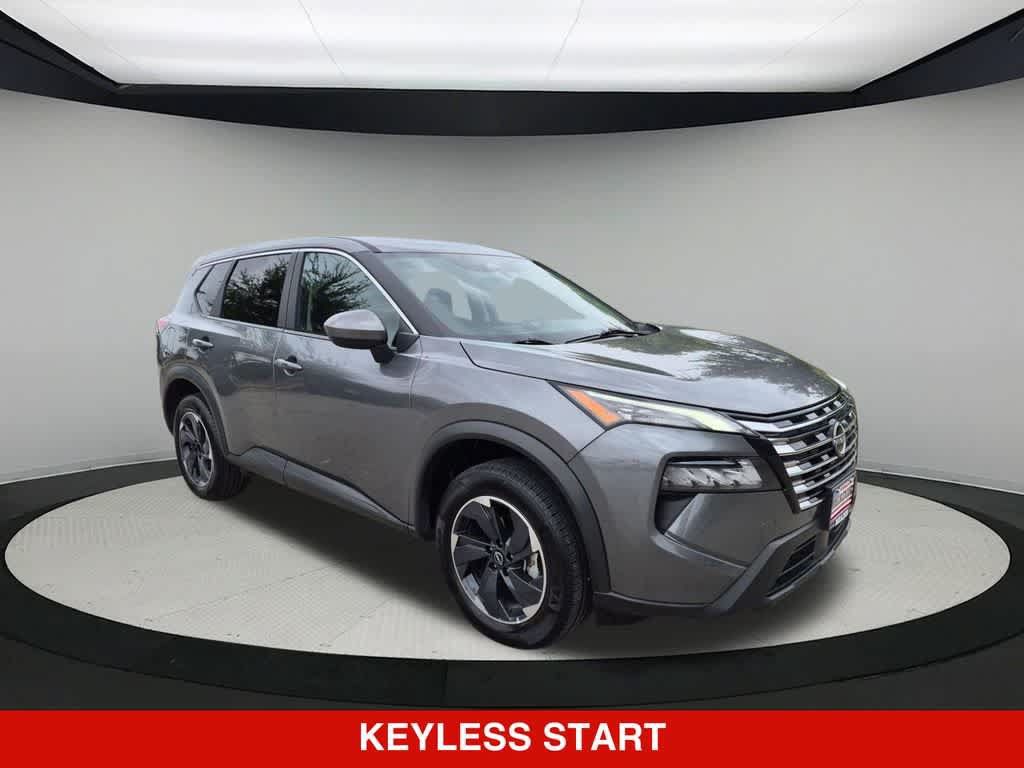 Used 2024 Nissan Rogue SV FWD image 8