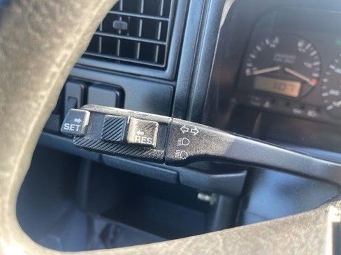 Used 1993 Volkswagen Eurovan GL image 23