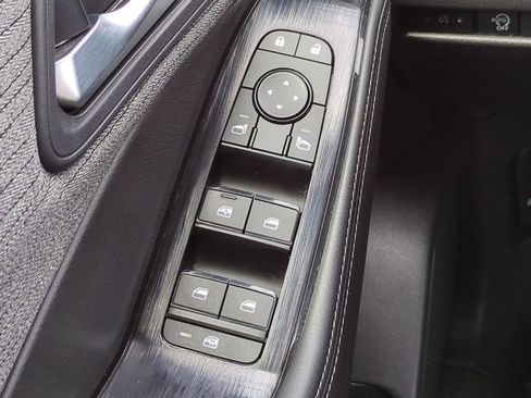Certified 2023 Nissan Rogue SV AWD/4WD image 29