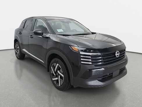 Certified 2025 Nissan Kicks SV FWD image 3